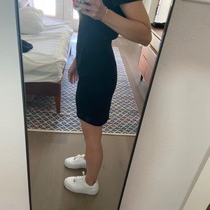 Lululemon &go Endeavor Dress